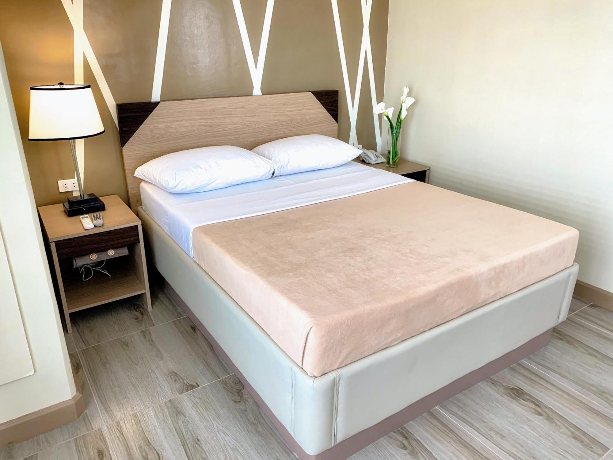 New Dawn Plus Cagayan de Oro Quarto foto